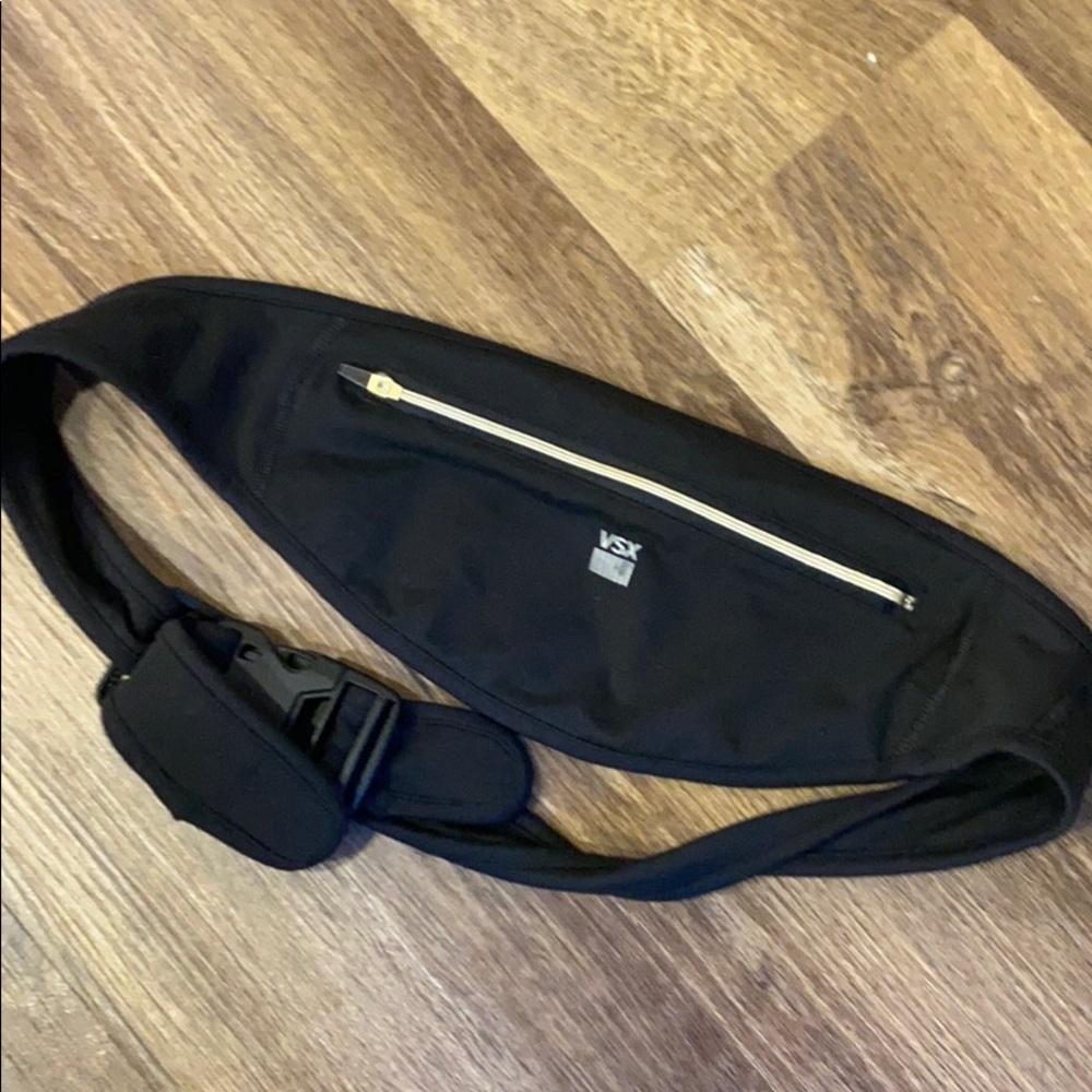 VS workout fanny pack